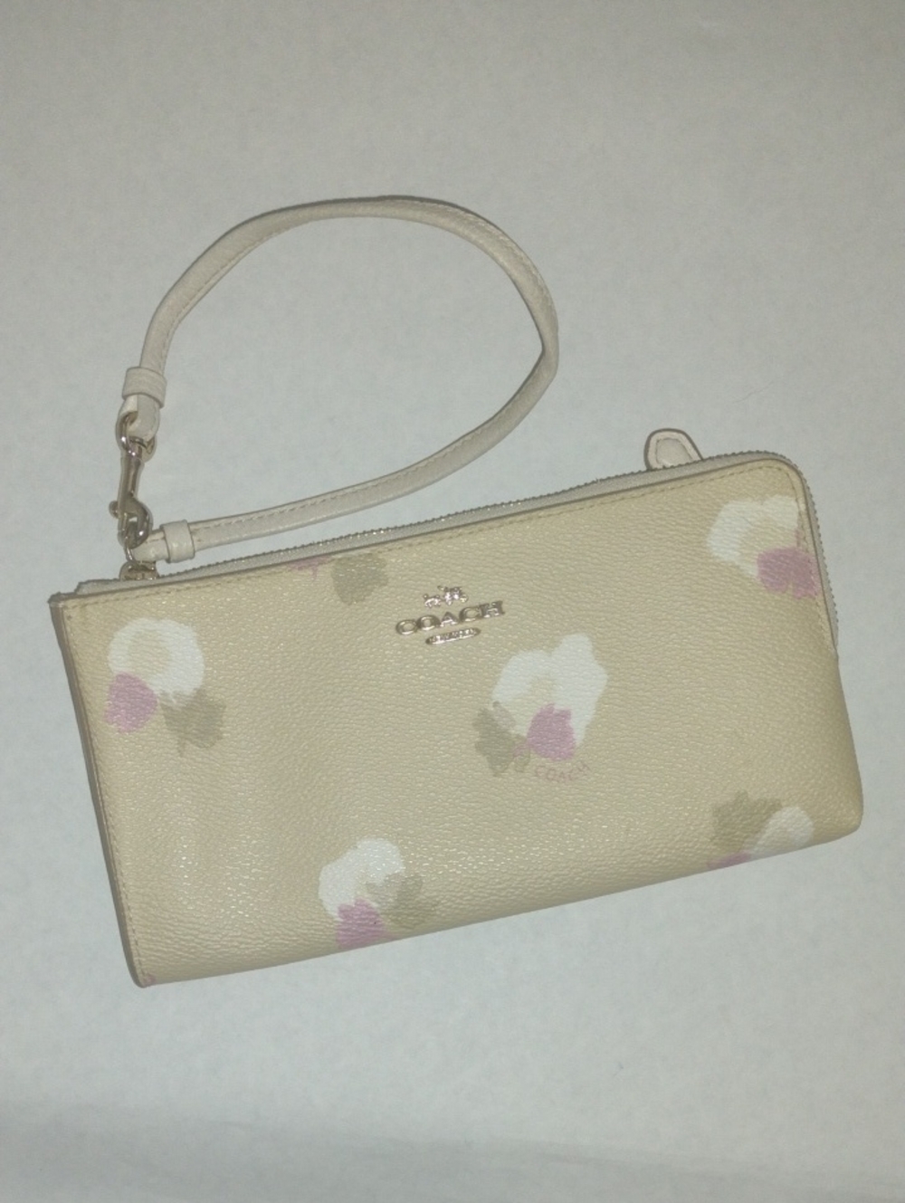 Coach Cream Floral Corner Zip Wristlet (J858)
